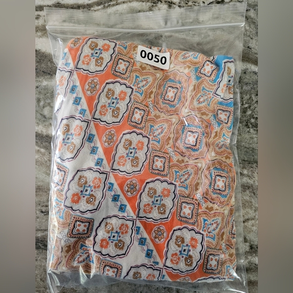 Cato Blue Cream and Tan Paisley Rayon Patterned Women's Blouse Top Size 14 16 - Picture 10 of 10